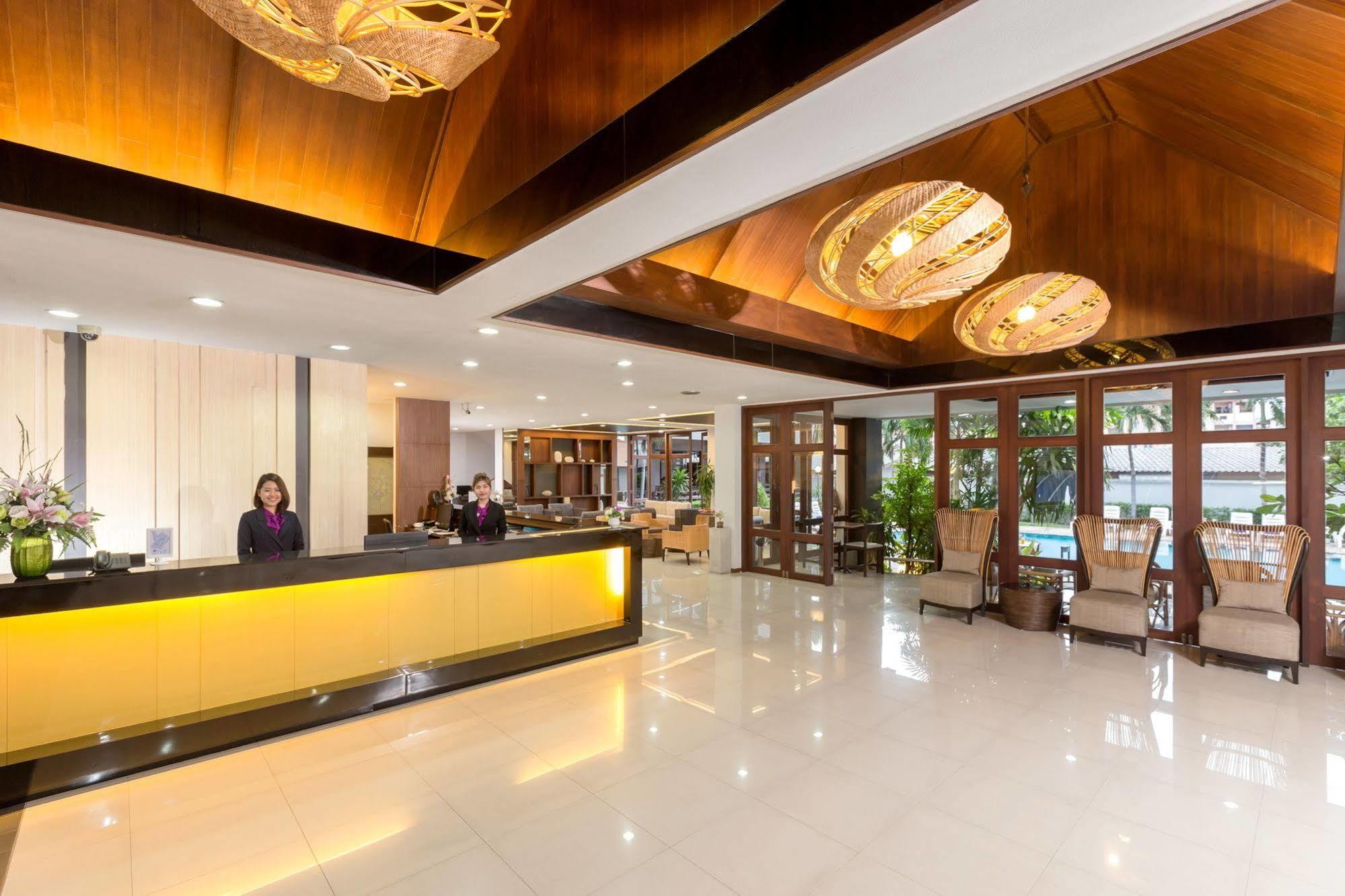 The Holiday Resort Pattaya Exterior foto